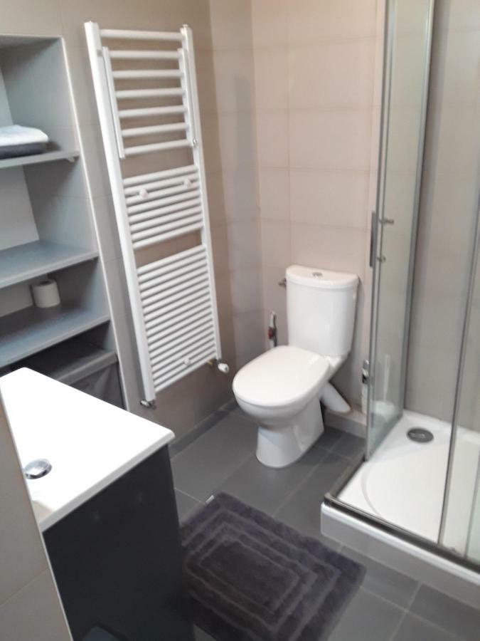 Apartment With Car Park - Charonne Neighborhood Paris Exterior photo